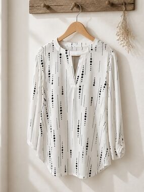 CURE. | Women's White Split-Neck Dot-Stripe Blouse Size L